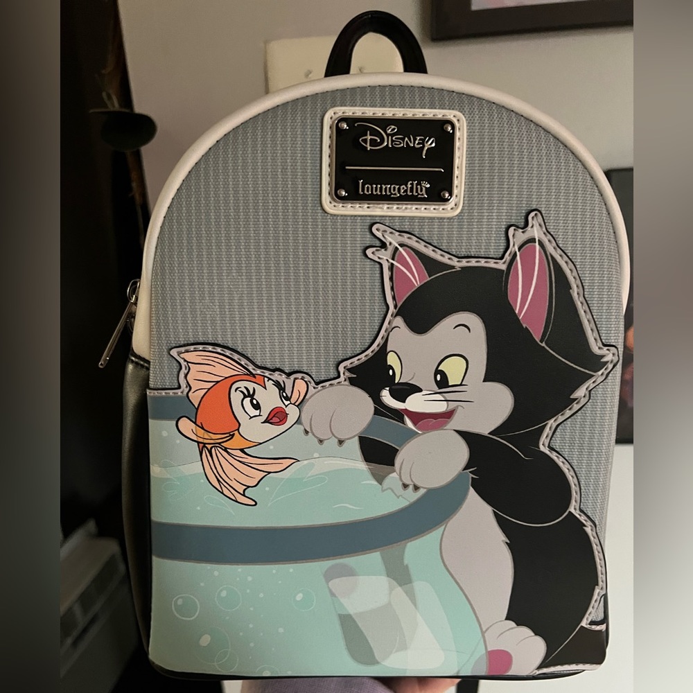 Loungefly figaro mini backpack